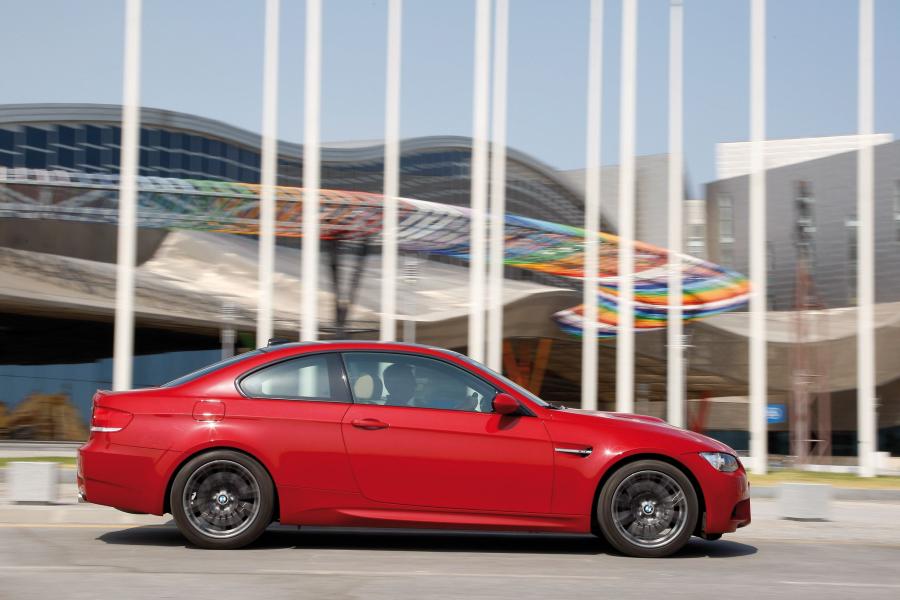  BMW M3 2009 года  (фото 16 из 38)